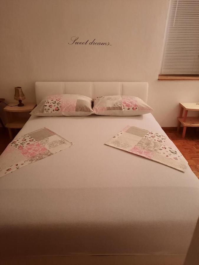 Holiday Home Villa Marin Stanici Bagian luar foto