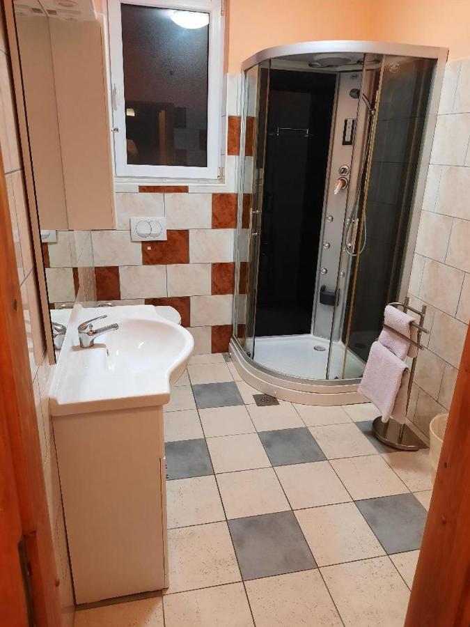 Holiday Home Villa Marin Stanici Bagian luar foto